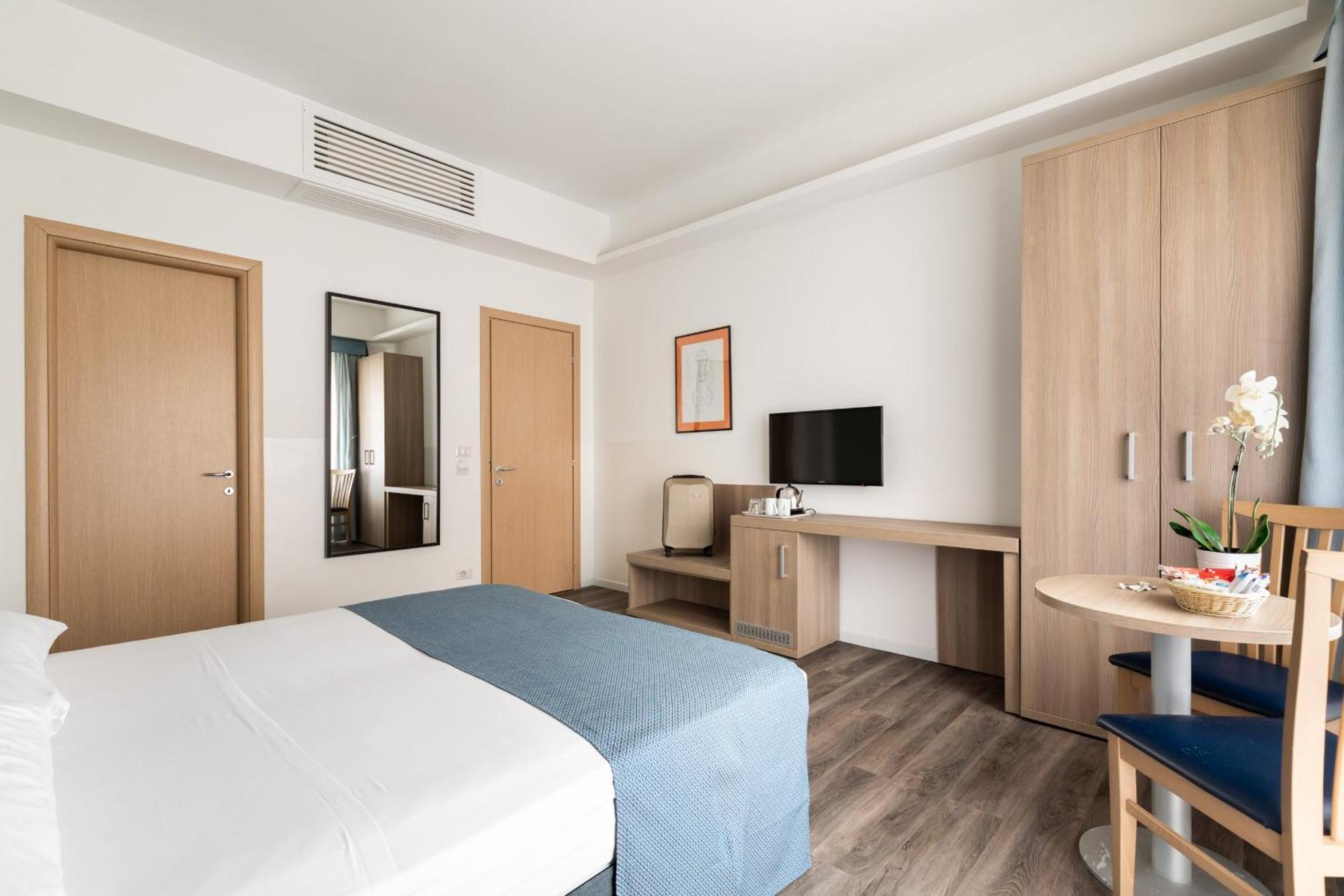 Fleming Suites By Hili Рим Екстер'єр фото